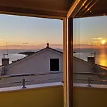 Penthouse Ema شقة *