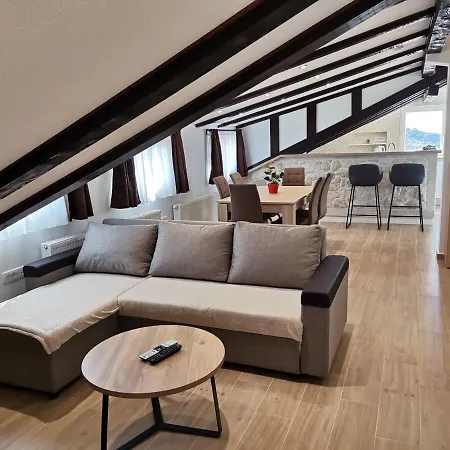 Penthouse Ema