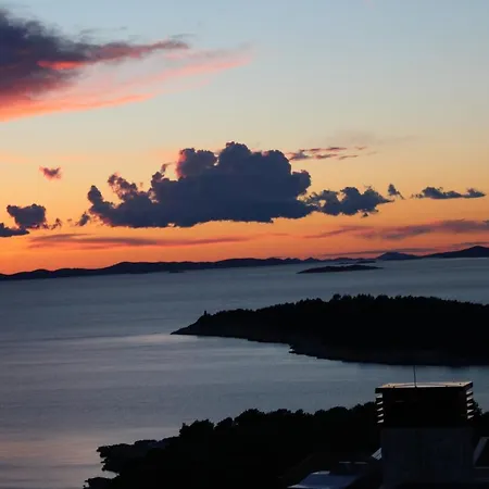 Lägenhet Penthouse Ema *