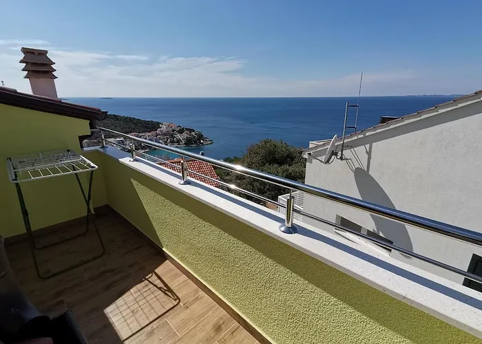 Apartment Penthouse Ema